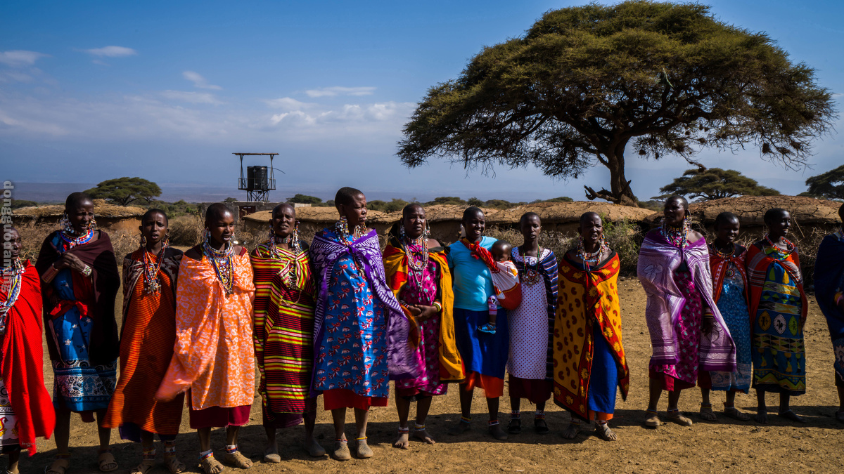 肯尼亚土著人女人们