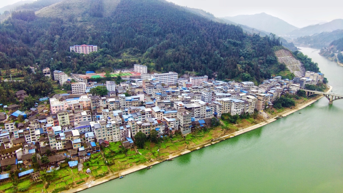 贵州黔东南有名的斗牛小镇,从江县"停洞镇"