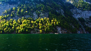 P4232287_R1.jpg