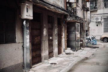 2401752B-6D7F-4267-B8B7-44C9F0C1DFAA/L0/001