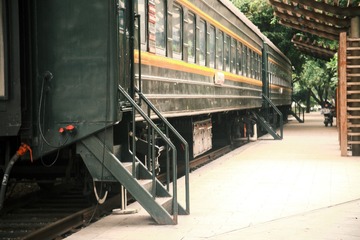 526627FF-2802-423F-A89B-74ABD67D98FA/L0/001