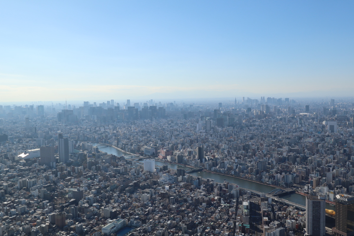 日本东京晴空塔上俯瞰东京不愧是亚洲第一大城市太震撼了
