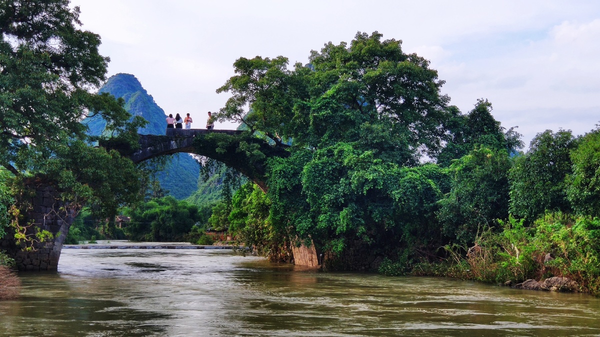 遇龙河上富里桥
