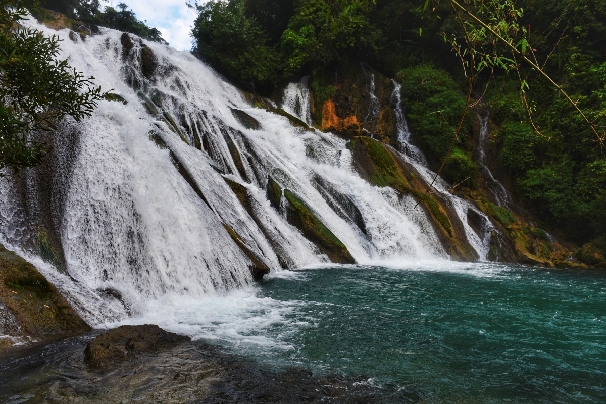 贵州平塘甲茶风景区