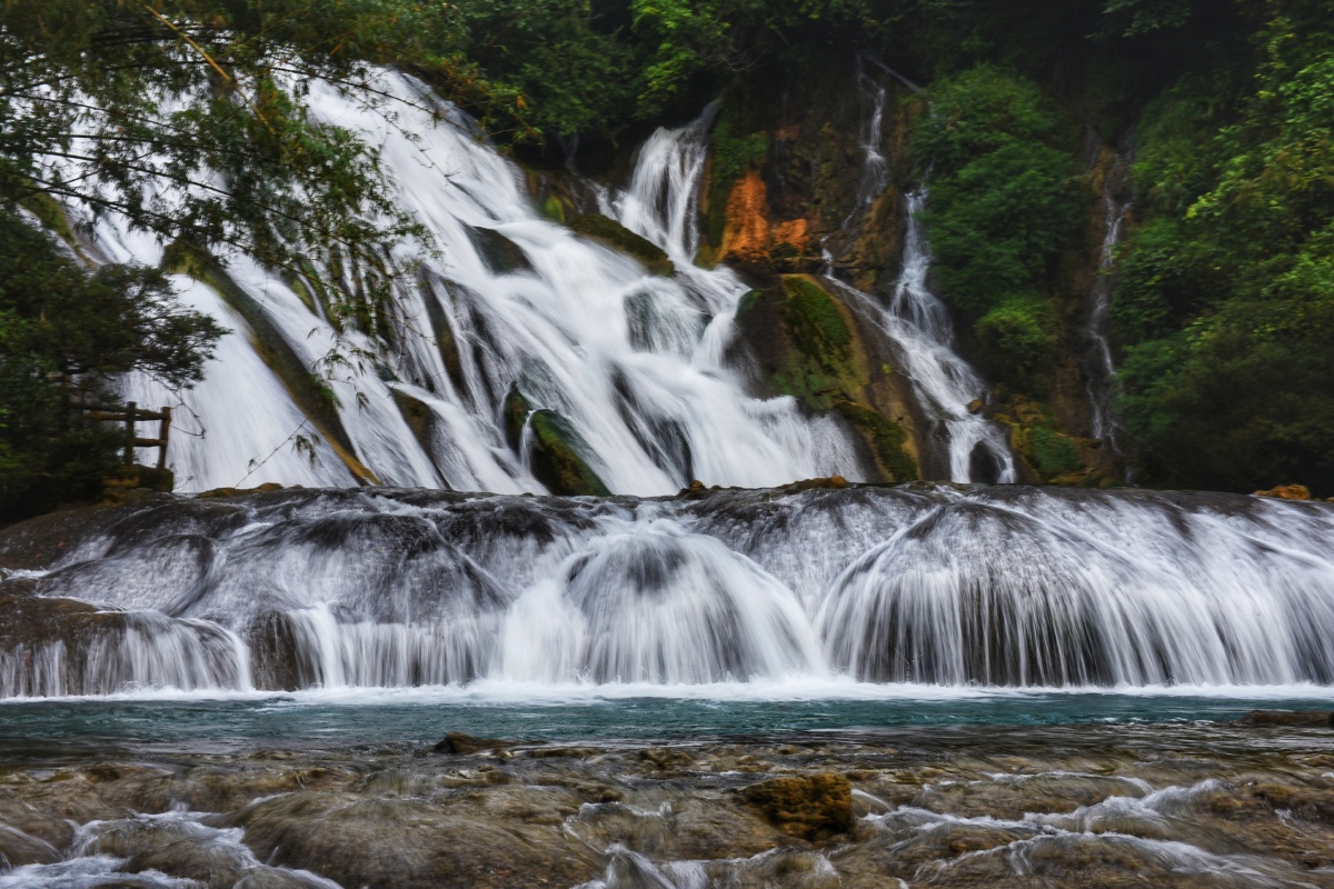 贵州平塘甲茶风景区