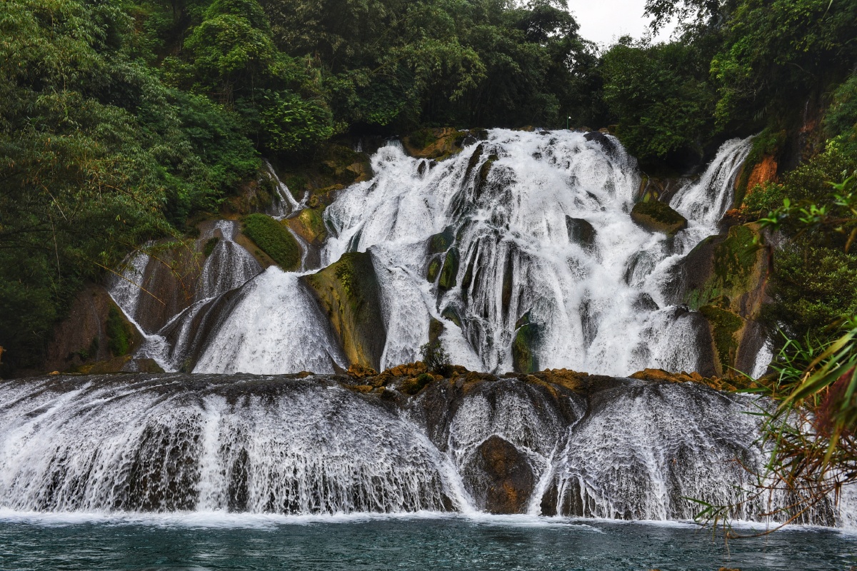 贵州平塘甲茶风景区