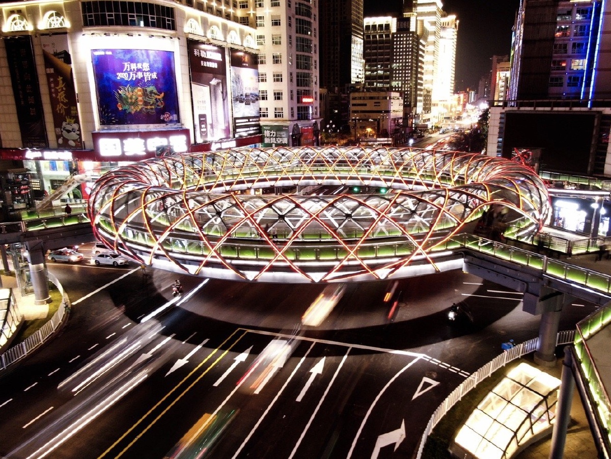 昆明市小花园人行天桥