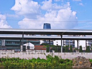 853671