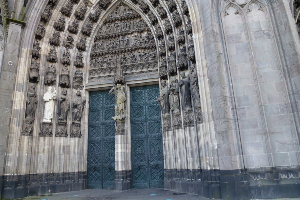 科隆大教堂colognecathedral是位于德国科隆的一座天主教主教座堂始建