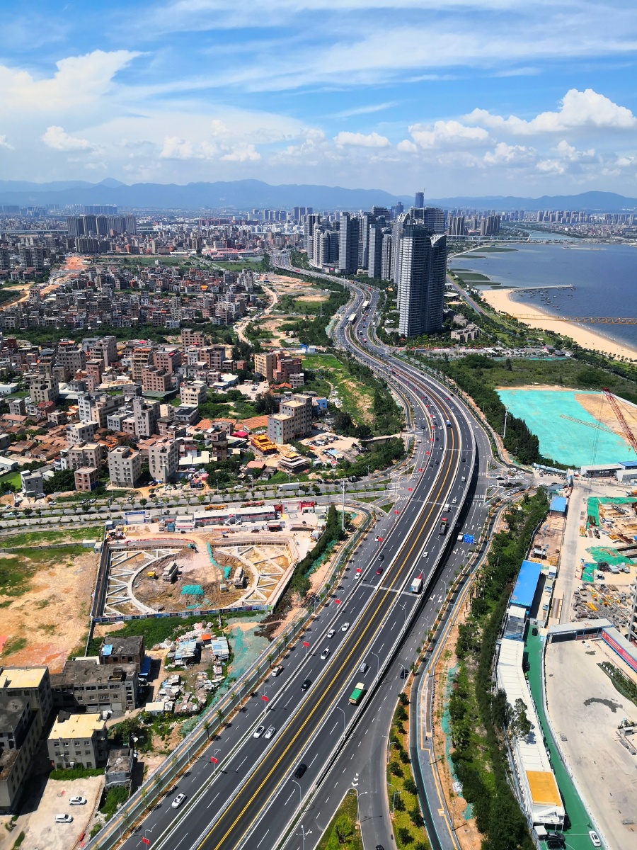 厦门滨海西大道滨海旅游浪漫线环东海域