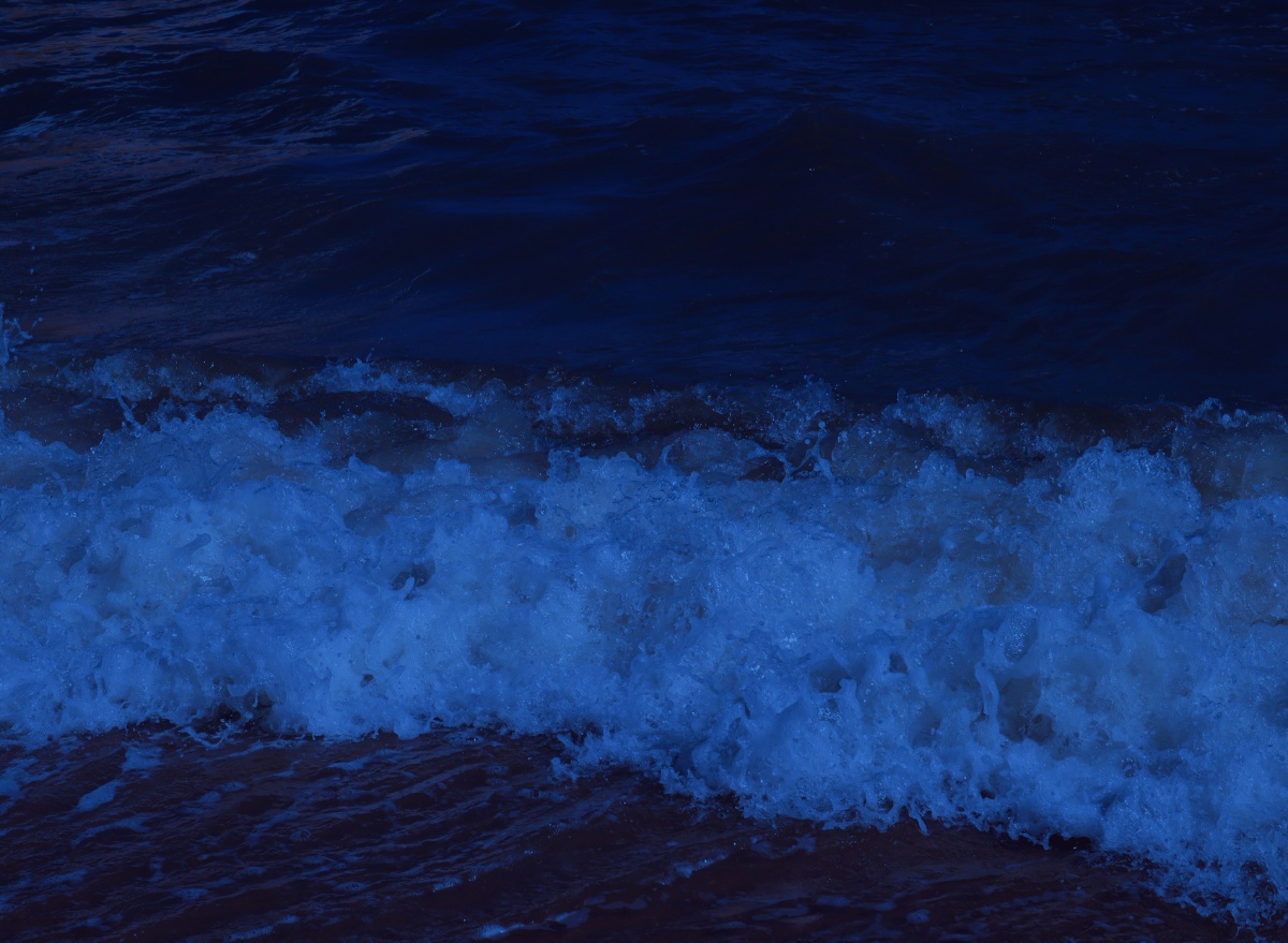 温柔的蓝色潮汐,告诉我没有关系