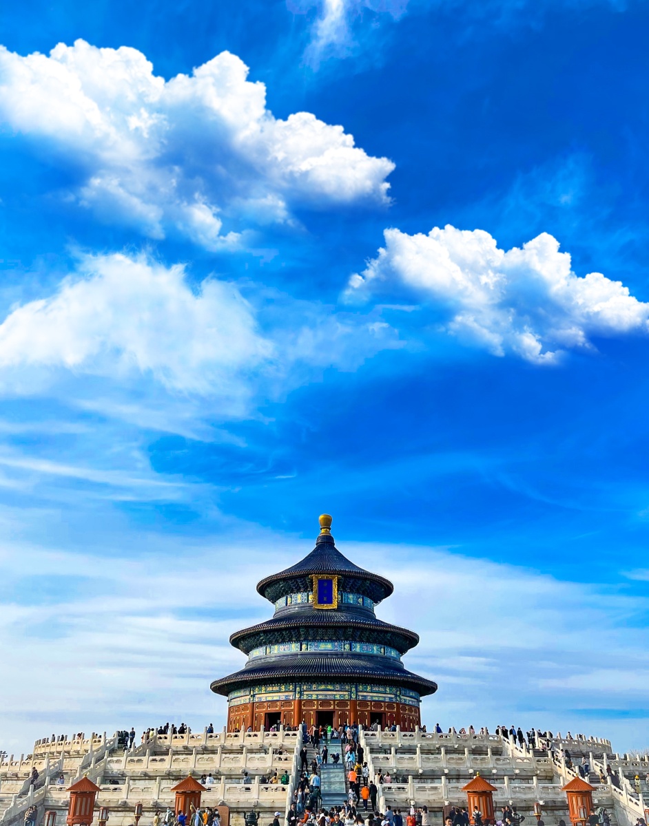 五月的背景天坛祈年殿蓝天白云