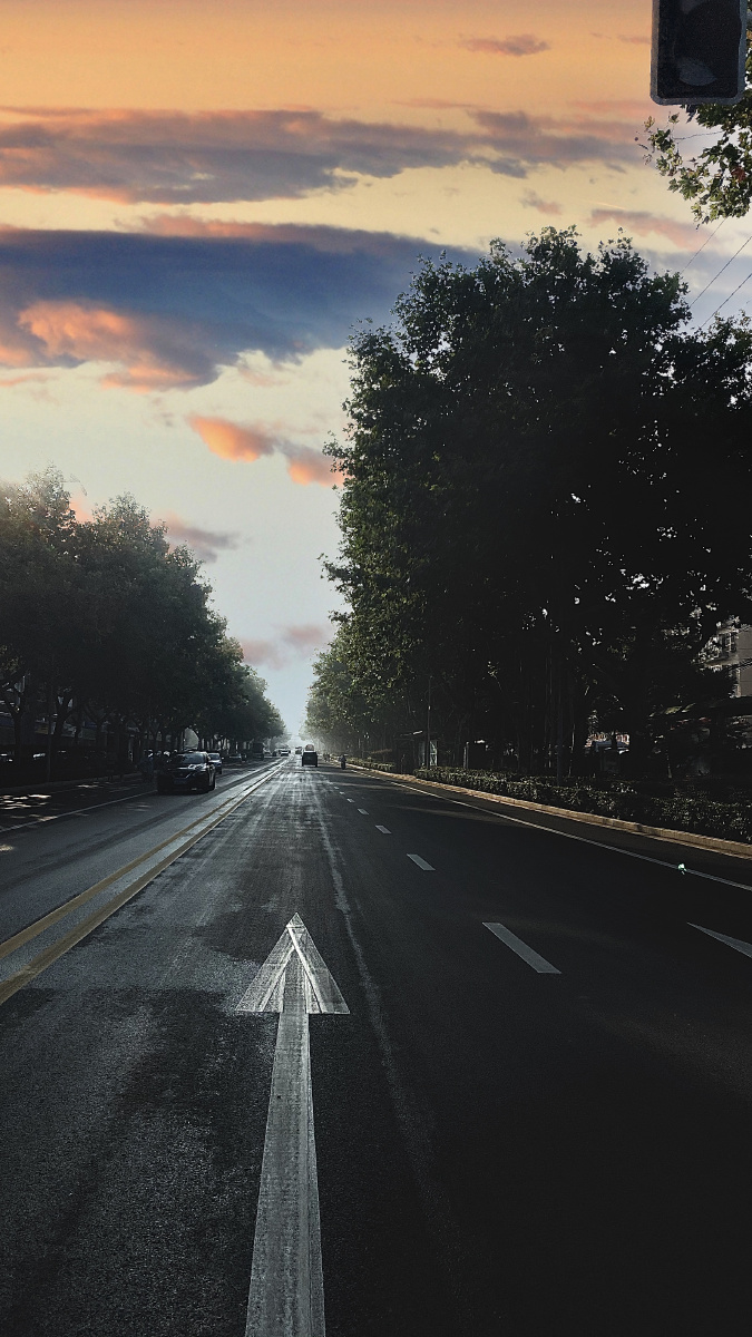 以为一切顺利,顺风顺水,结果总是一条路走到了黑