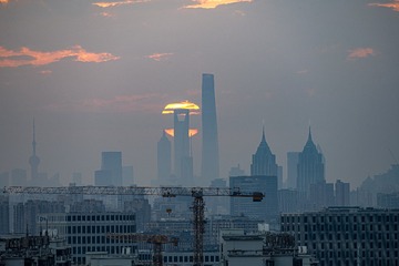 182731