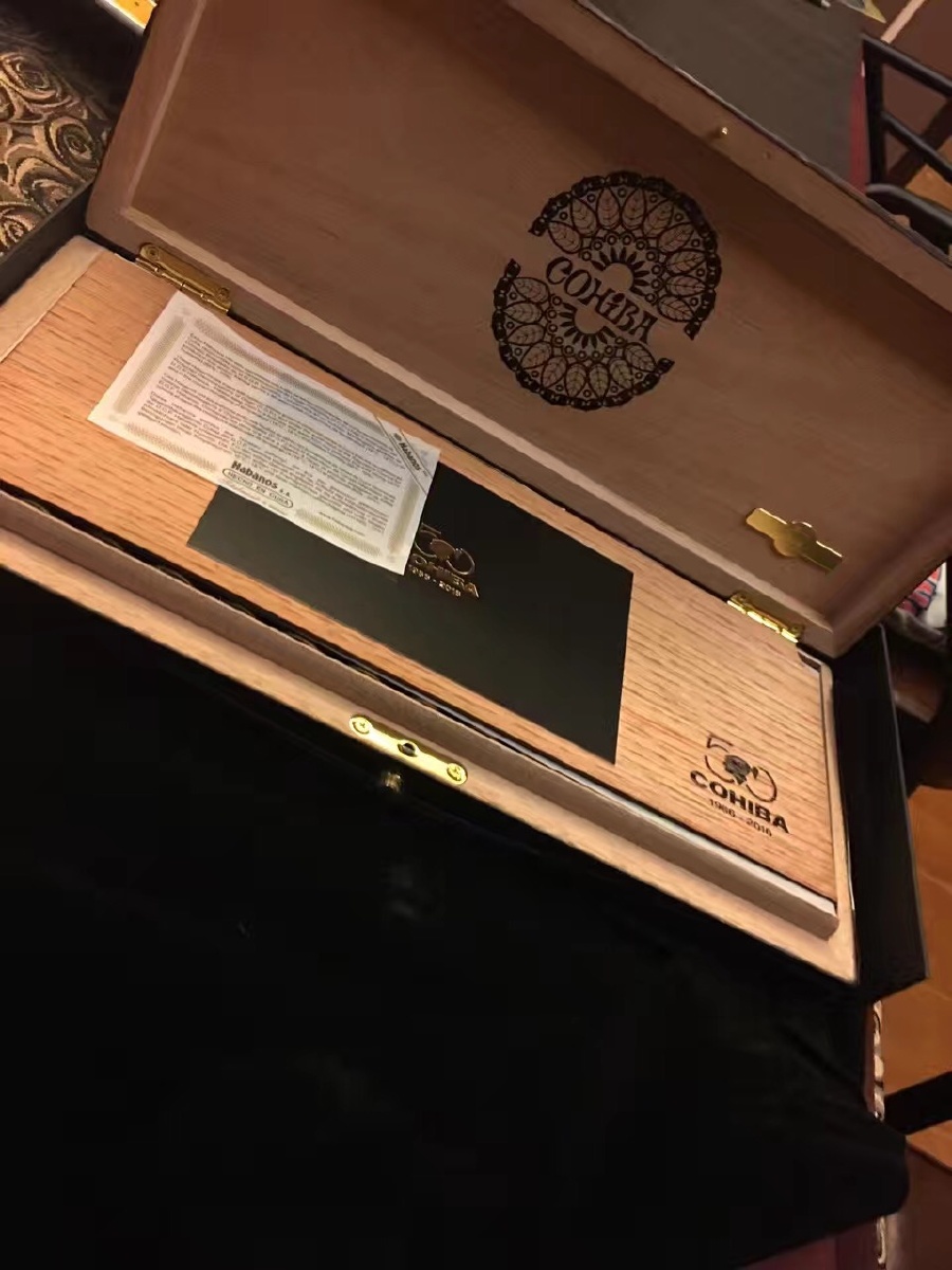 高希霸魔术师50周年限量十五支一盒