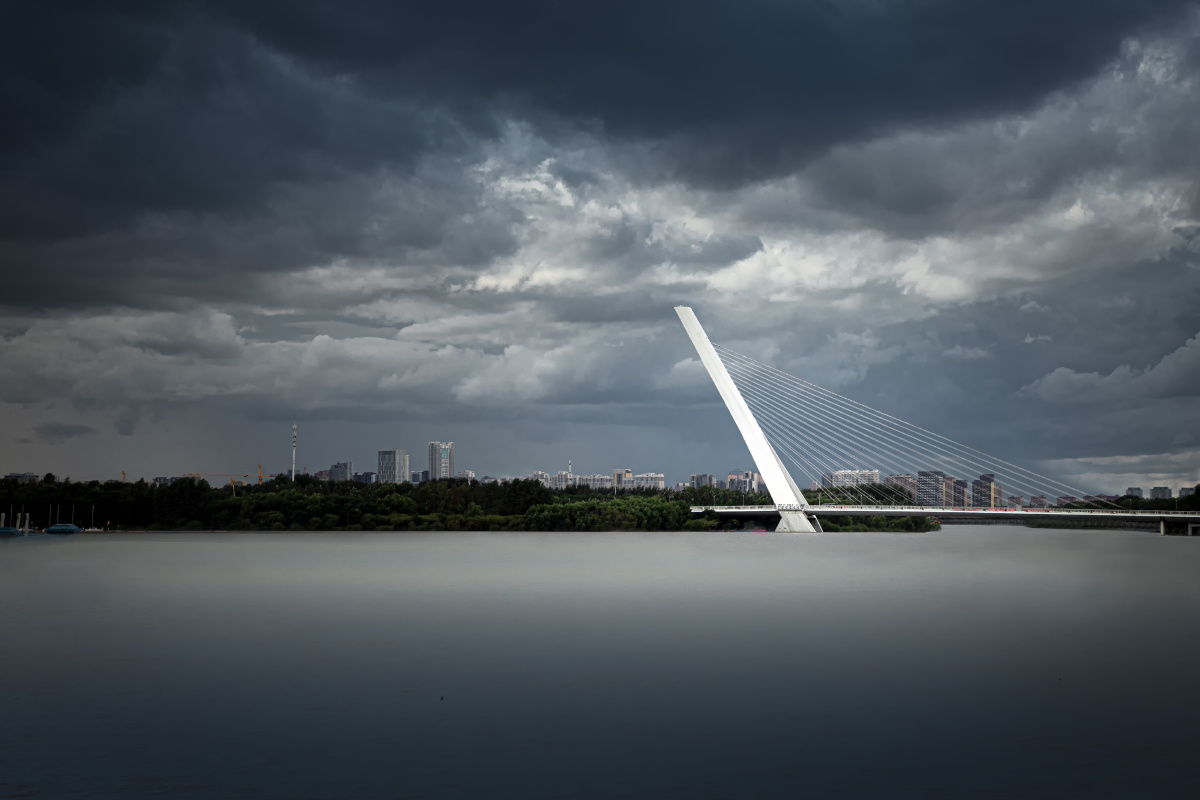 哈尔滨松花江畔太阳桥