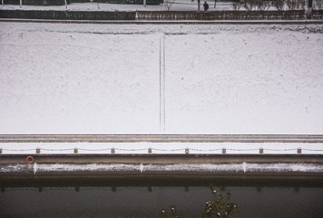 1060271