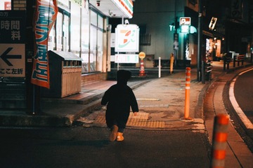 001