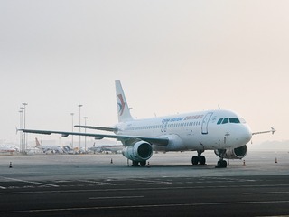 374790