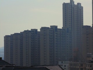 886940