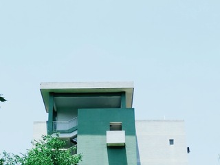 20527