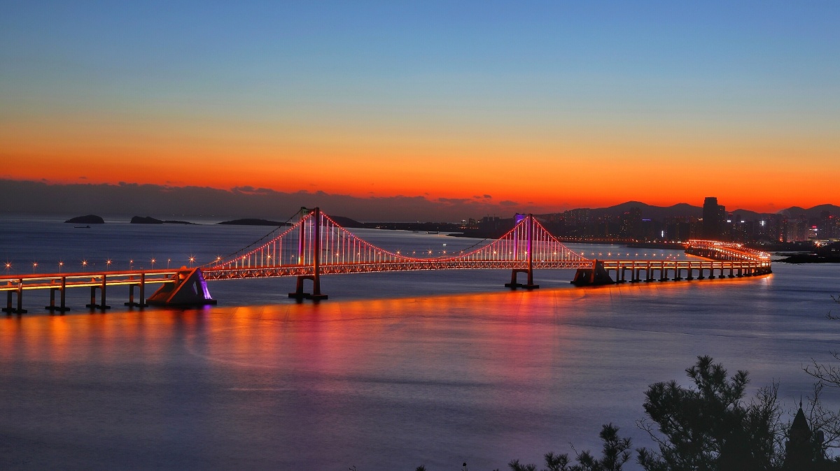 冬至大连星海湾跨海大桥夜景