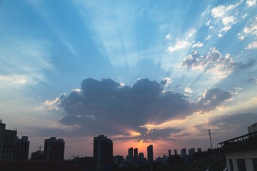 512EC15A-9C58-47F2-9BA6-E47A61736299/L0/001