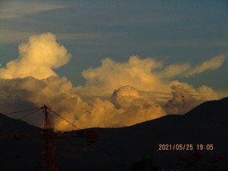 B33EDF83-D558-4024-B136-7F0AD203E7BA/L0/001