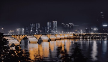 615604