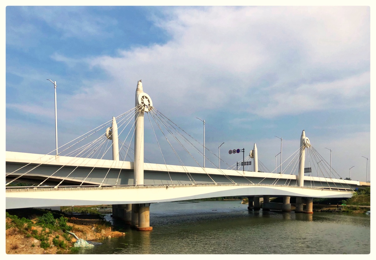 秦淮河上架新桥南京苜蓿园大街南延段