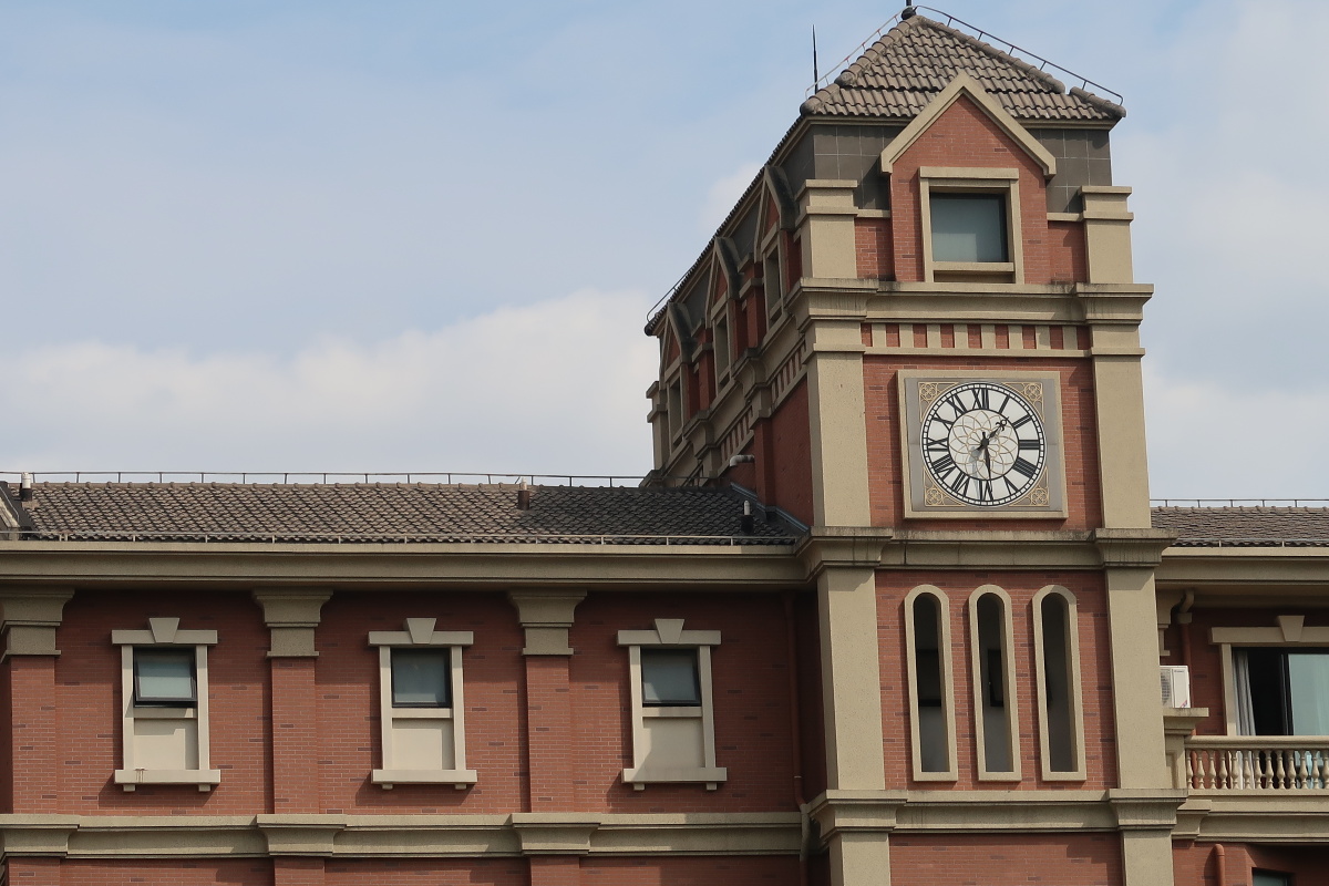 钟楼学校 - 乘一亭