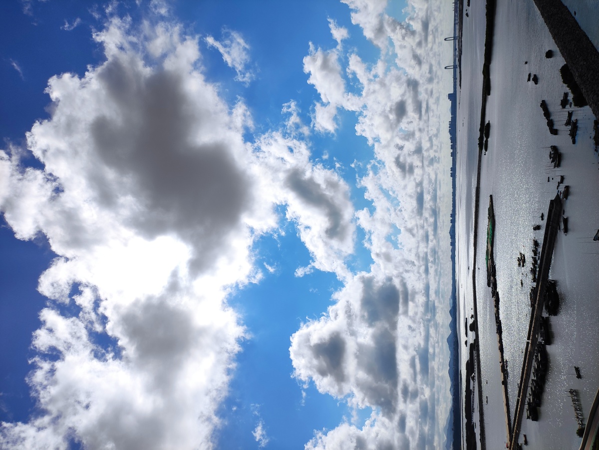 又是一个晴朗天