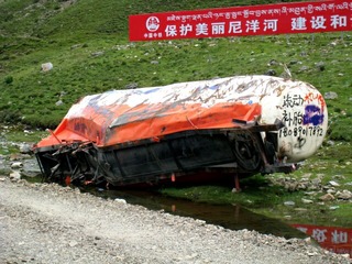 401144