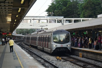 349993