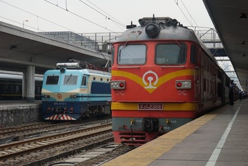 375458