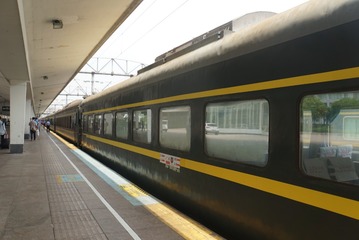 375446