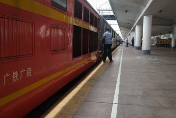 375460