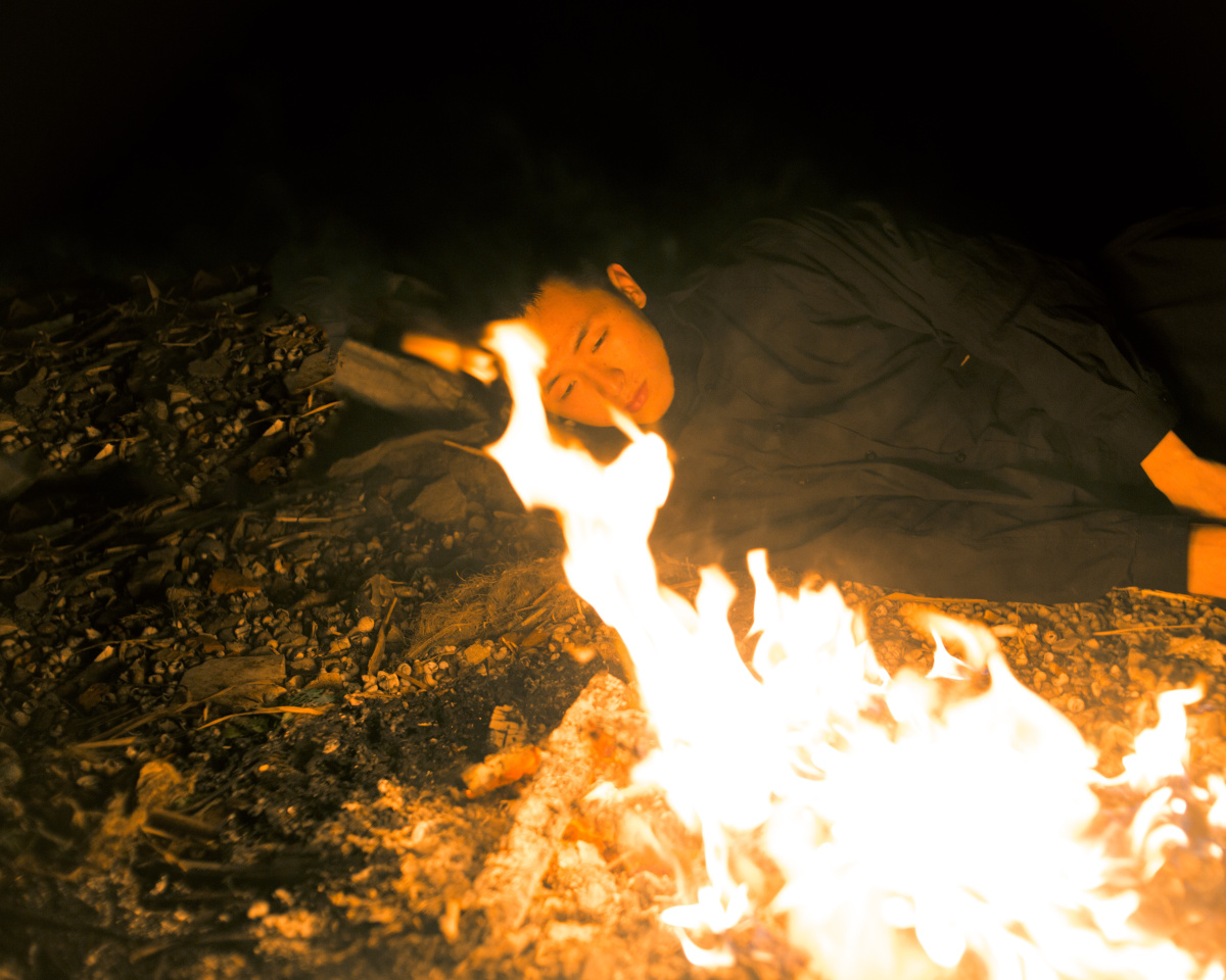 火光能照亮黑暗也能照亮心中所望