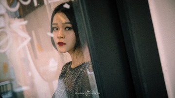001