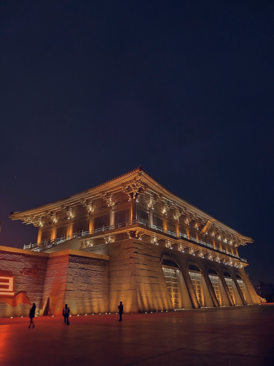 西安大明宫遗址公园一一丹凤门 - 任重而道远1983 - 图虫