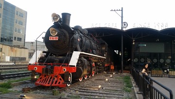 567
