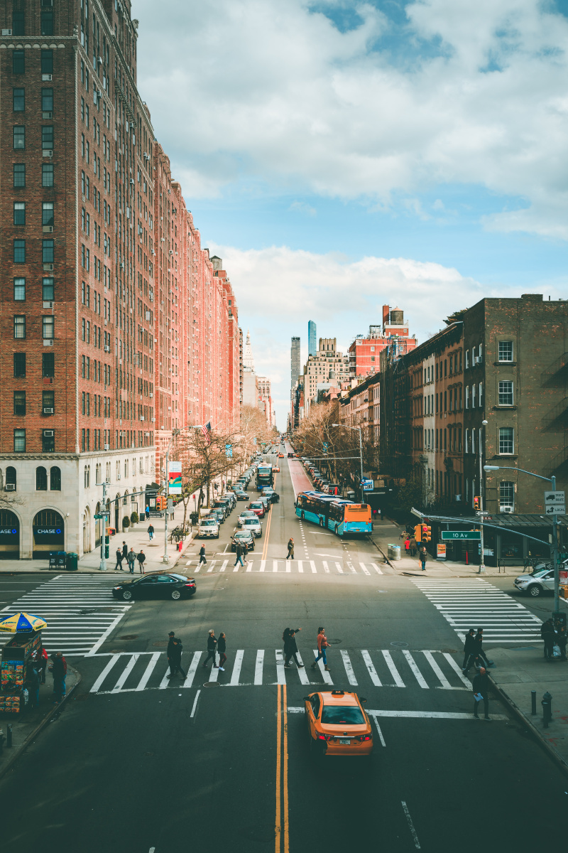 就是这样一座把它毫无保留的展现出来的大都市