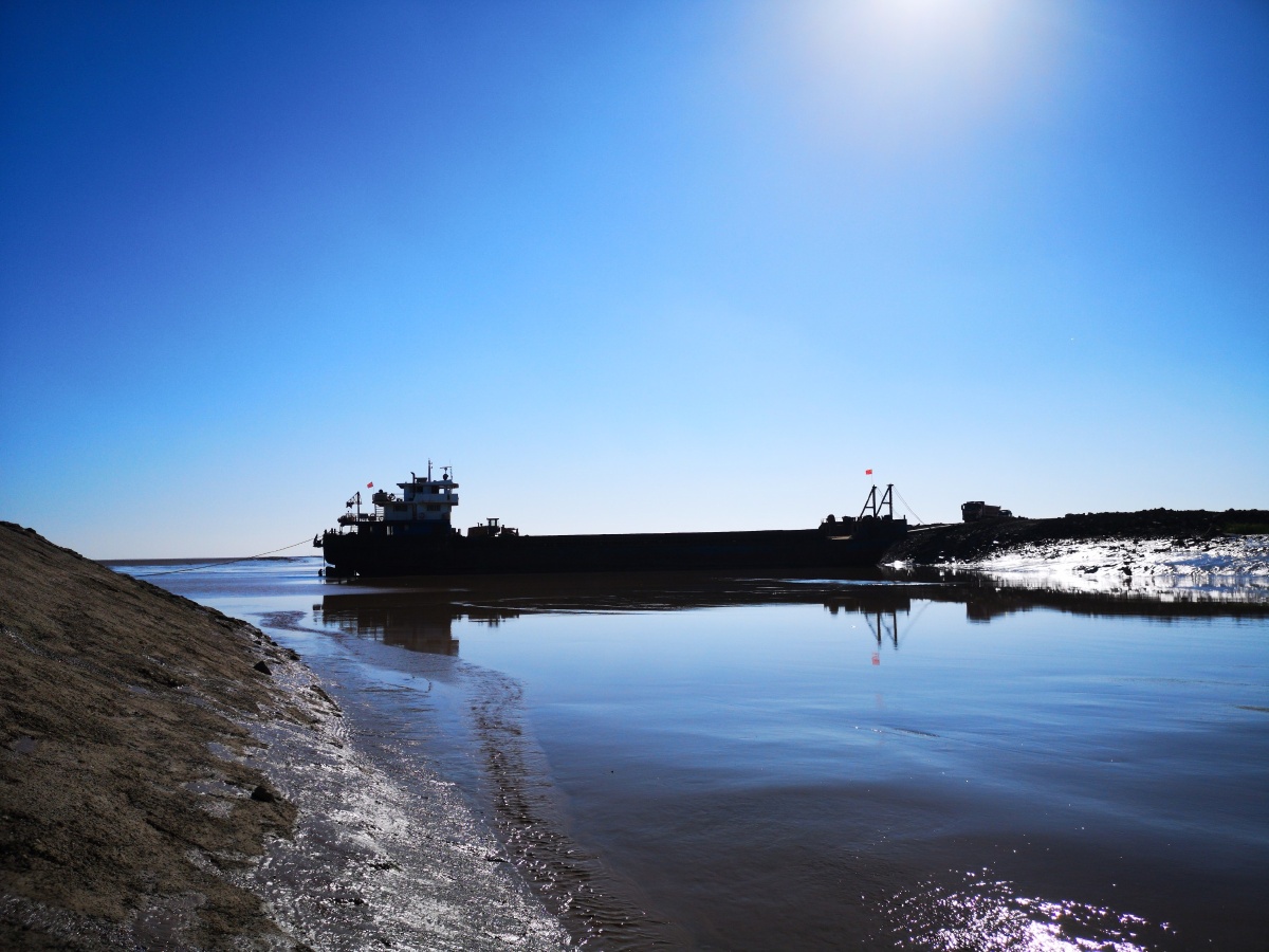 宁波杭州湾海边滩涂