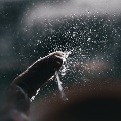 96829