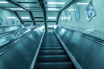 963490