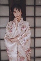 1587012