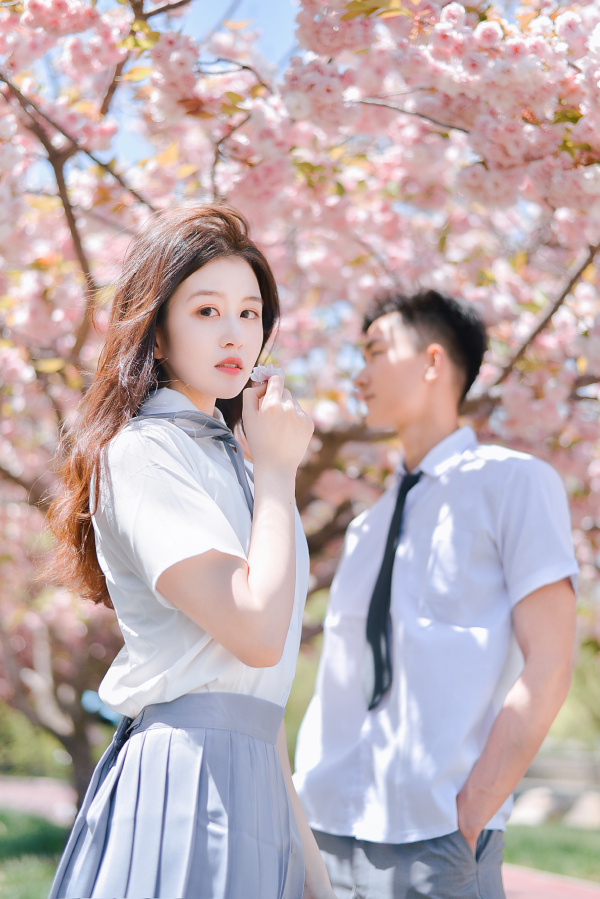 校园情侣小清新人像后期教程 - 西烬丶