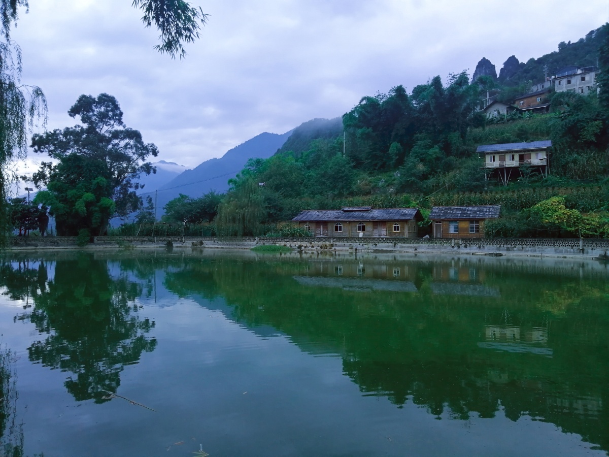 怒江知子罗风光