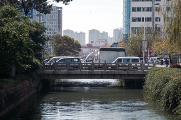 267D36FE-F7EC-4F20-B25E-AC8BEA8824EC/L0/001