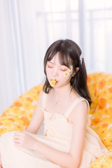 001